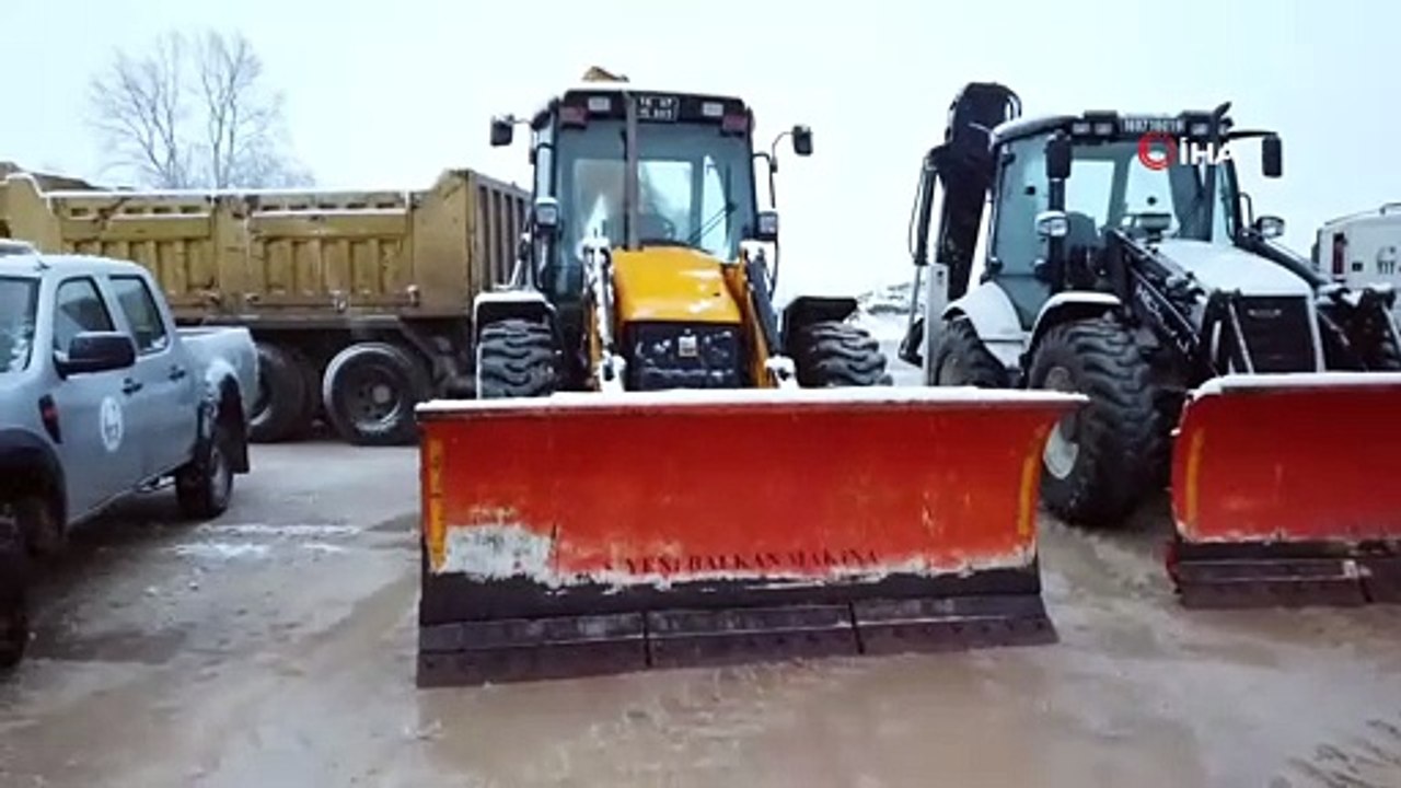 Ekipler Çalıştı, Kar Zahmet Değil Rahmet Oldu