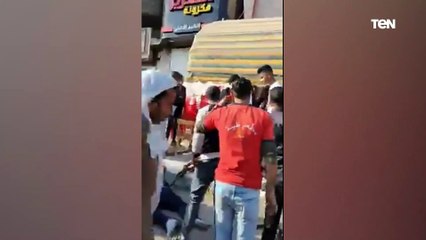 سيده تقتحم مقهي بميدان الاردنيه بسيارتها