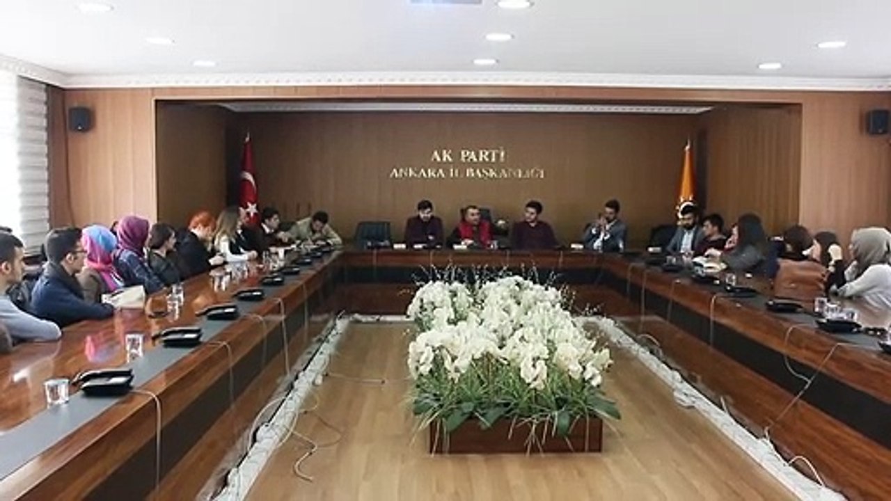 Ak Partili Gençler ‘Safahat’ eğitimini tamamladı