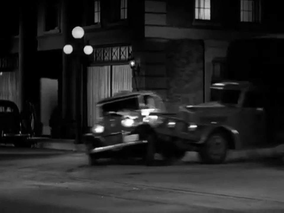 Los Intocables -3x23- The Case Against Eliot Ness (El caso en contra de Eliott Ness)