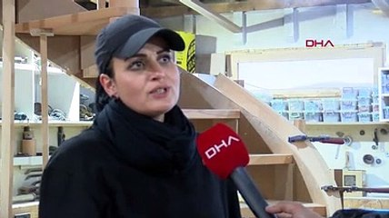 1 çocuk annesi tercümanlığı bırakıp, ahşap ustası oldu
