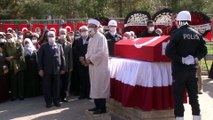 Teröristlerin katlettiği polis memuru Kaya, Mardin’de son yolculuğuna uğurlandı
