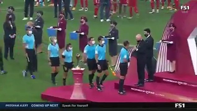 Le Cheikh du Qatar refuse de serrer la main aux arbitres femmes