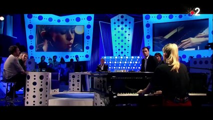 Angèle chante "Ta reine" en live sur France 2