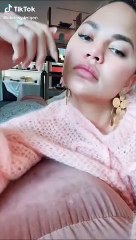 Κρίσι Τέϊγκεν: Με αυτά τα παράξενα videos στο Tik Tiok κέρδισε άπειρους ακόλουθους!