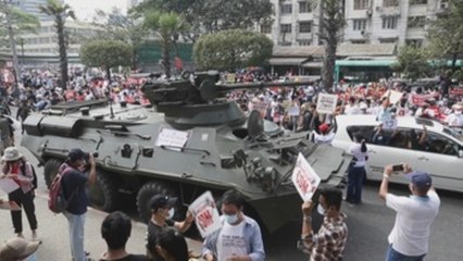 El despliegue de soldados en las calles aumenta la tensión en Birmania