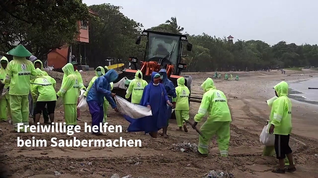 Kampf gegen den Müll an Balis Stränden