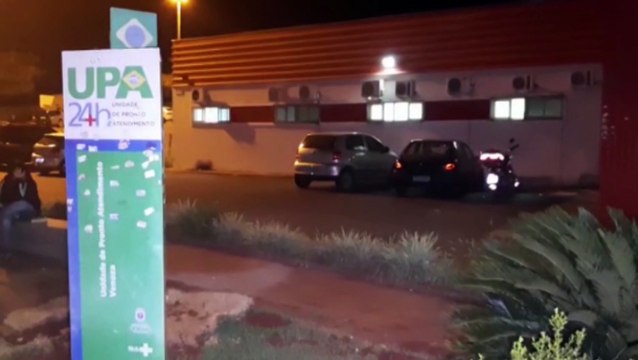 Madrugada tensa na UPA Veneza. Pacientes com Covid-19 aguardam mais de 6 horas em meio a outras pessoas por atendimento