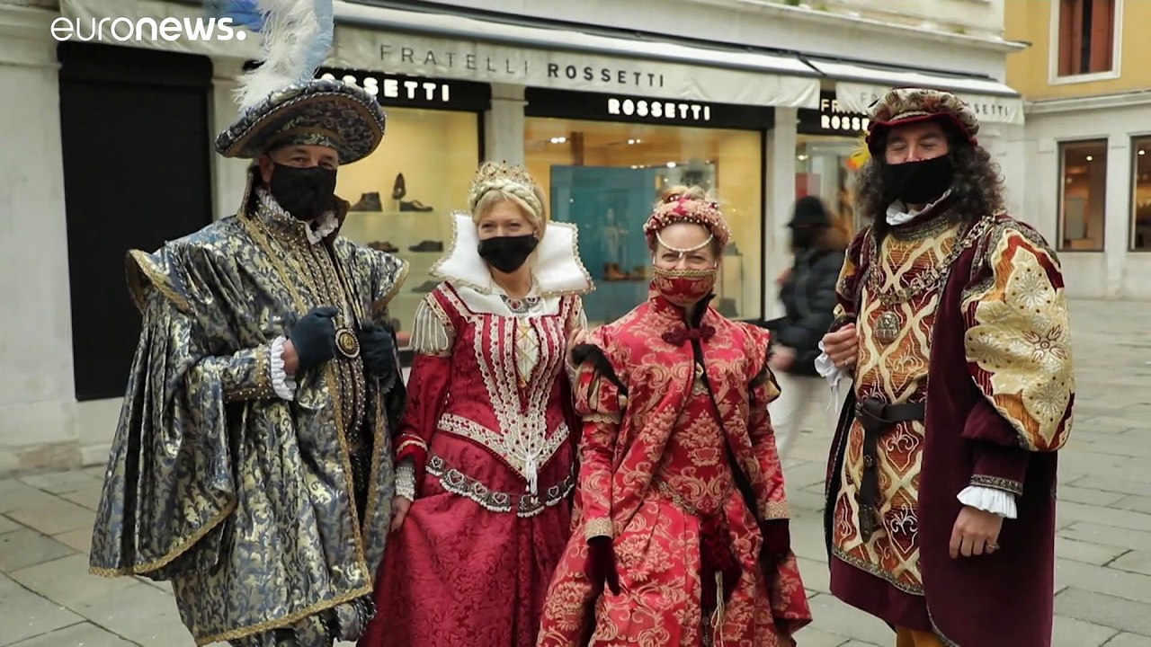 Sin turistas y sin festividades, los venecianos recuperan su carnaval y se replantean su futuro