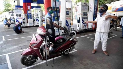 Download Video: Petrol, diesel prices reach record high, check rates