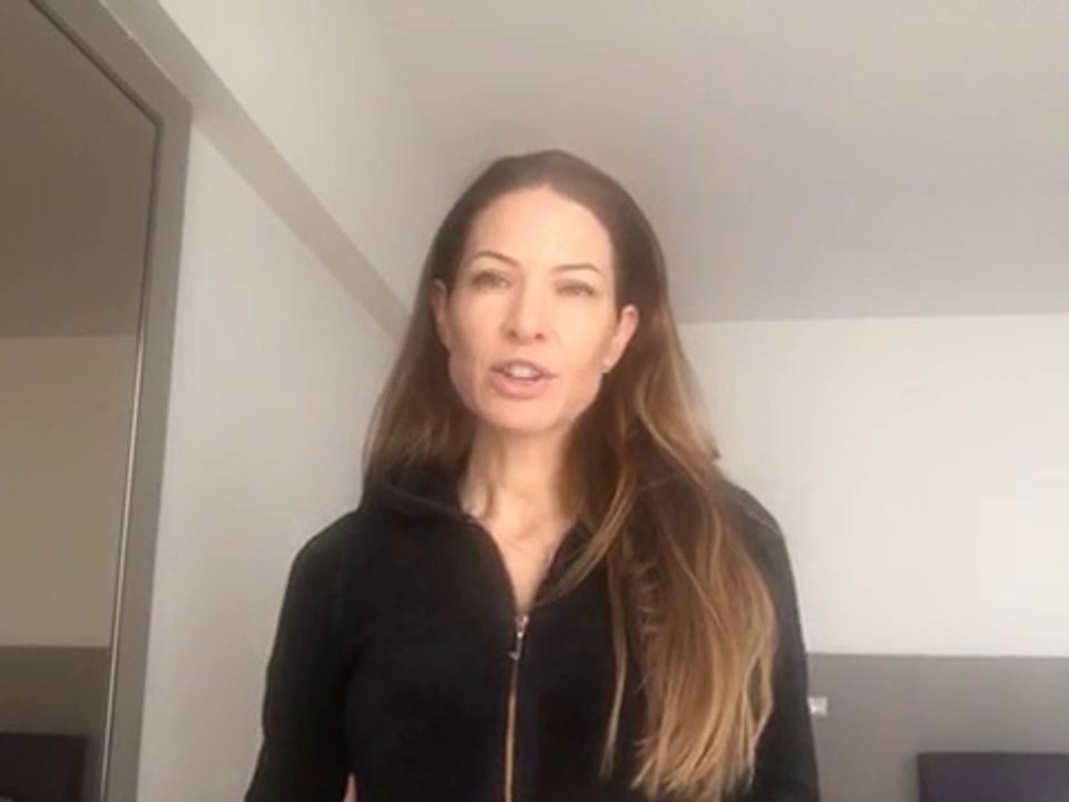 Bi’Bilen Doris Hofer - Videolu Görüş - Evde yaptığım sporlar belimi inceltir mi?