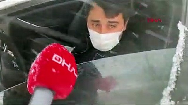 Tuzla'da ulaşıma kar engeli; çok sayıda araç yolda kaldı