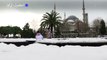 الثلج يغطي معالم اسطنبول وسط موجة صقيع تضرب تركيا