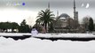 الثلج يغطي معالم اسطنبول وسط موجة صقيع تضرب تركيا