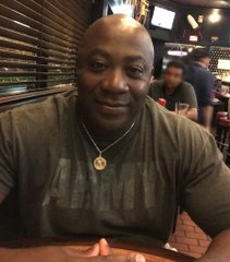 Cet homme vole les bagues de mariage de sa petite amie pour épouser sa maîtresse avec !