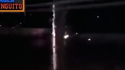 Şampiyonlar Ligi maçı öncesi rakip takımın kaldığı otelin önünde havai fişek patlattılar!