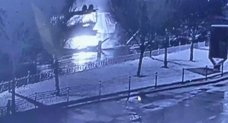 Bebek’te 2 tekneyi yakan patlamanın görüntüleri ortaya çıktı