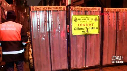 Metruk binalar yandı