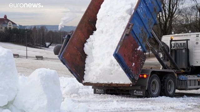 شاهد: النرويج تجلب الثلوج لمواطنيها من عشاق التزلج