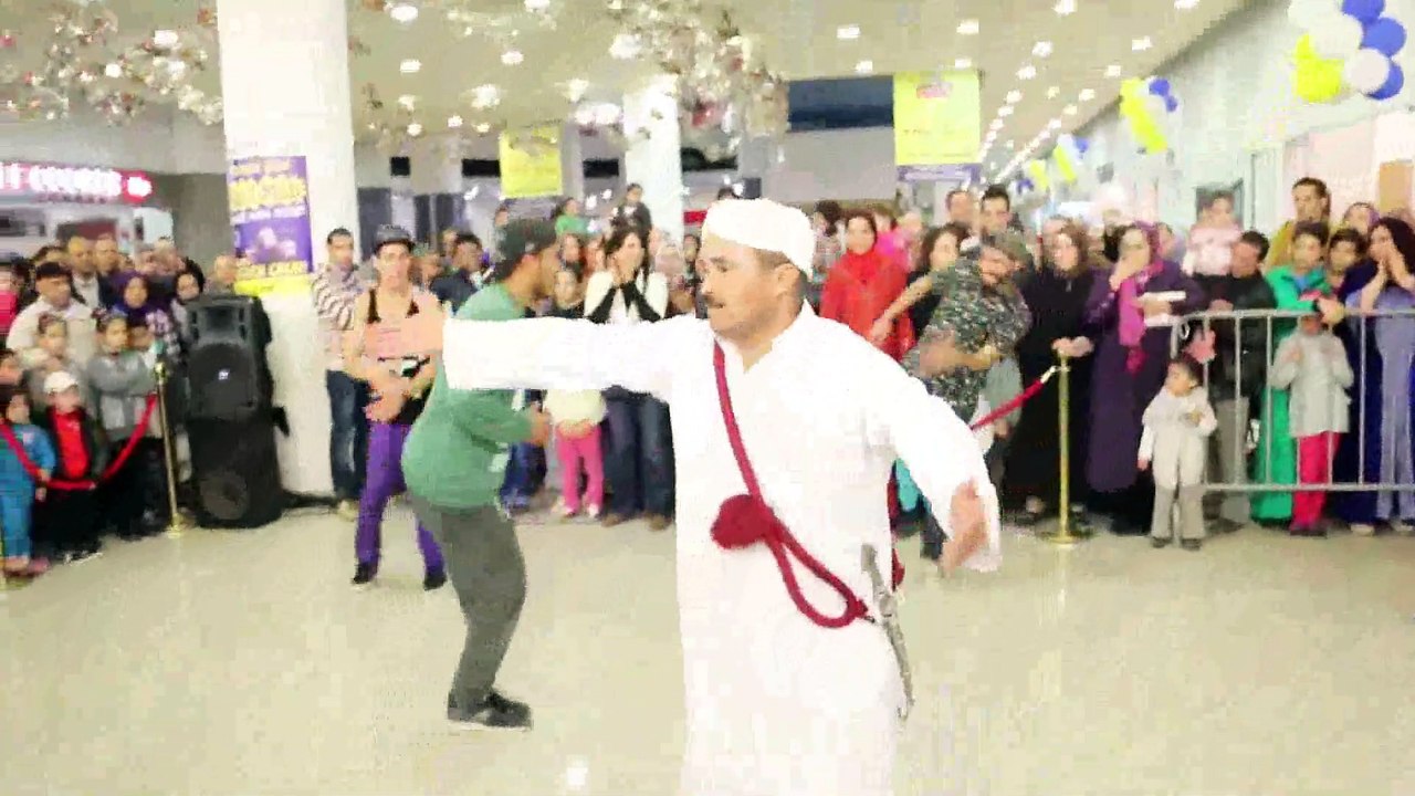 رقص عصري على انغام احواش