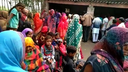 Video herunterladen: करंट लगने से घायल हुए लाइनमैन की कई दिनों बाद इलाज के दौरान हुई मौत