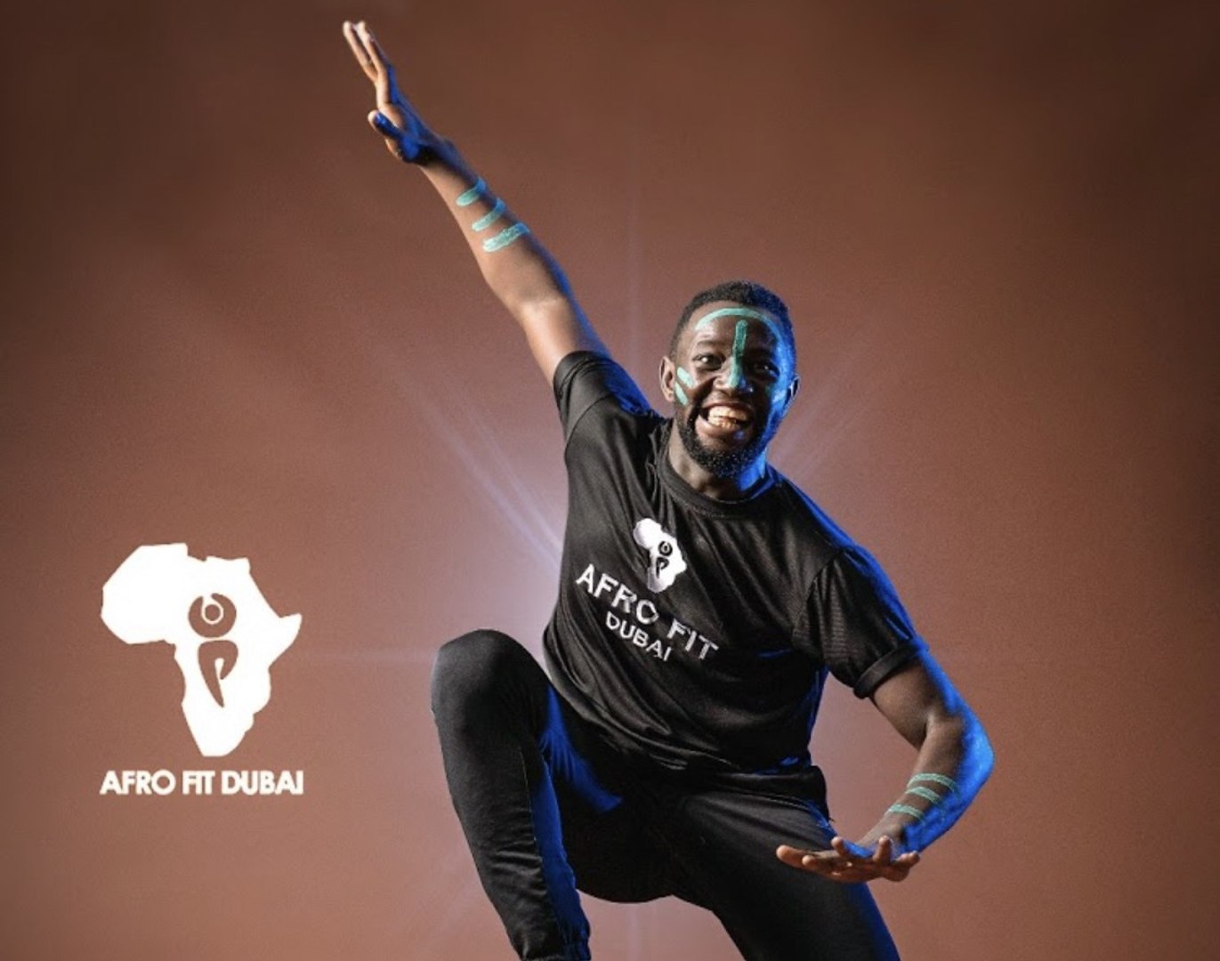 نادي"أفروفيت" للرقص الإفريقي في دبي.. أداة للتواصل! - فيديو Dailymotion
