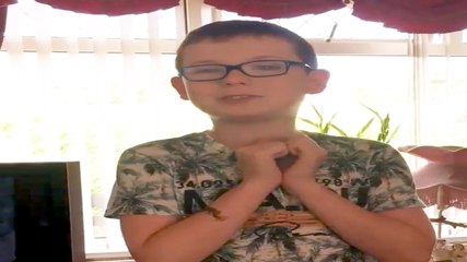 "طيران الإمارات" تُحقق حلم طفل