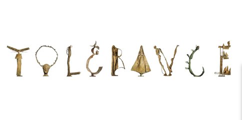 نُصب يرمز للتسامح في أبوظبي