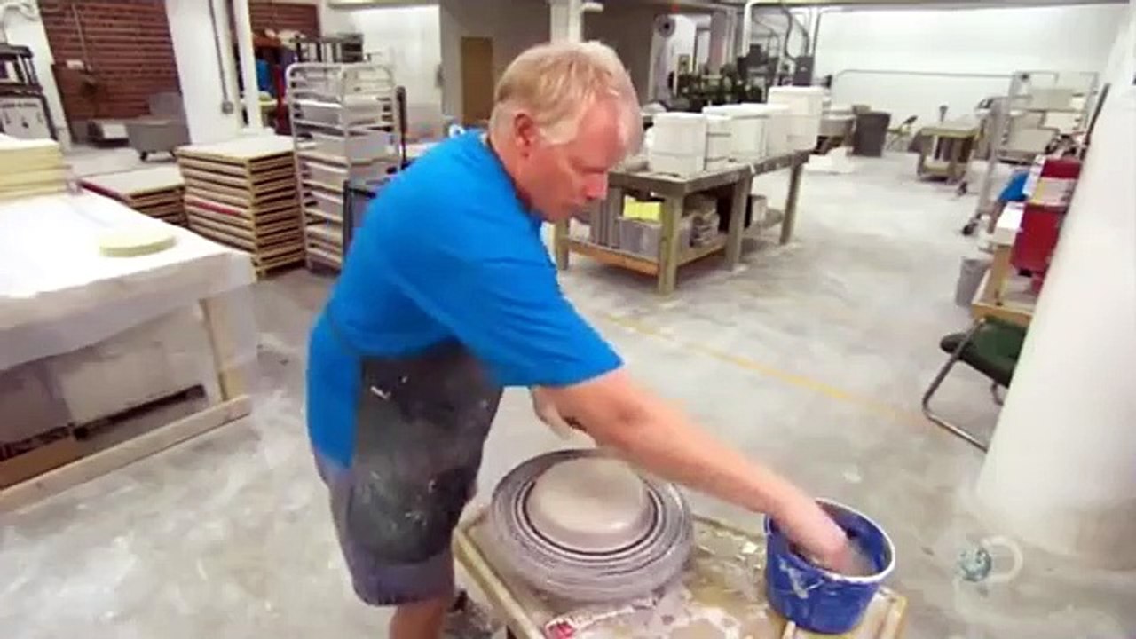 How Its Made - 1038 urns