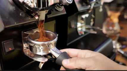 القهوة ثقافة.. مركزها الخوانيج في دبي!