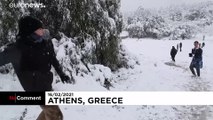 Athènes sous la neige comme une partie de l'Europe du Sud