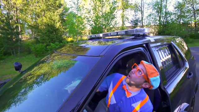 Carros de Policía para Niños con Blippi Español | Videos Educativos para Niños