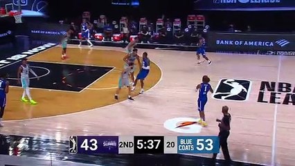 A big slam by Rayjon Tucker!