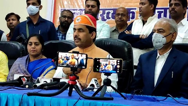 किसानों को बरगला कर कांग्रेस सेंक रही राजनीतिक रोटियां: शाहनवाज हुसैन -