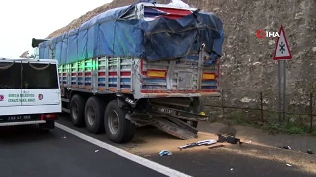 Şanlıurfa'da yolcu otobüsüyle tır çarpıştı: 3 ölü, çok sayıda da yaralı var