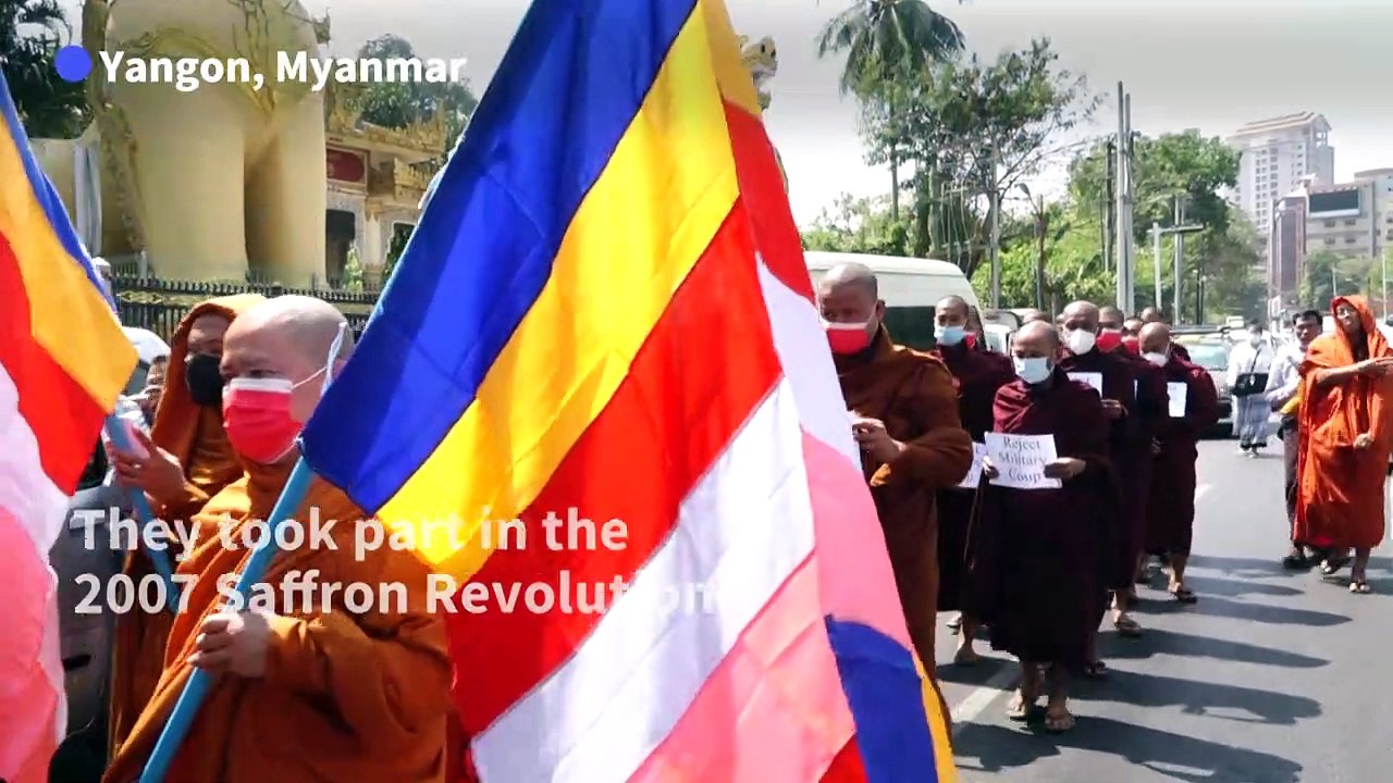 Saffron Revolution monks march to UN office in Myanmar protest - Vidéo ...