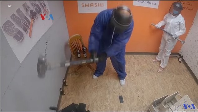 Stres Akibat Pandemi? Luapkan Emosi Anda di Ruang Amarah Ini