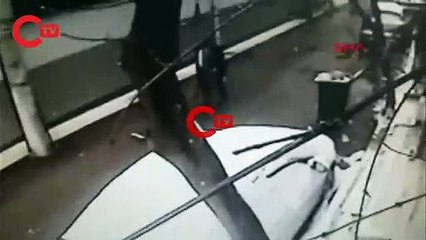 Bursa'da gazeteciye silahlı saldırı kamerada