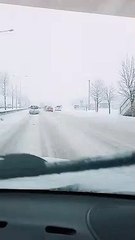 Bursa'da kar yağışı trafiği aksattı