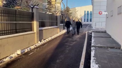 - FETÖ firarilerini yurt dışına kaçıran iki kişi yakalandı