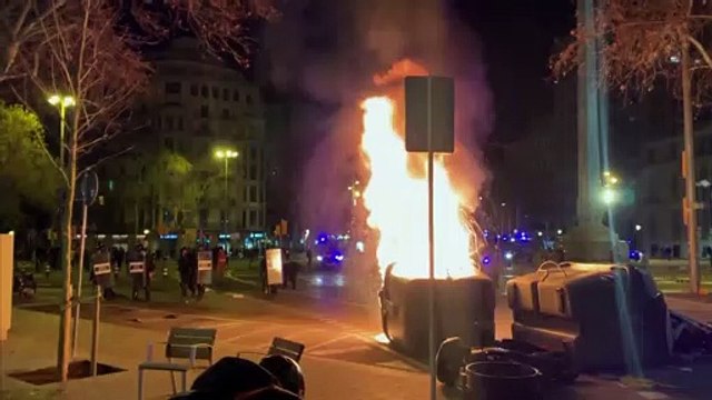 Detenção de rapper gera protestos violentos em Espanha