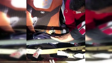 Yolcu otobüsü tıra arkadan çarptı: 3 ölü, 30 yaralı