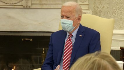 Biden promete vacunar a todos los estadounidenses que lo deseen a finales de julio