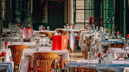 AISA RESTAURANT JAHA PE MOBILE PHONE USE NA KARE TO MILTA HAI DISCOUNT !