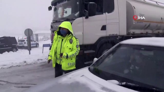 Bursa-İzmir Karayolu Kaza ve Tipi Sebebiyle Trafiğe Kapandı