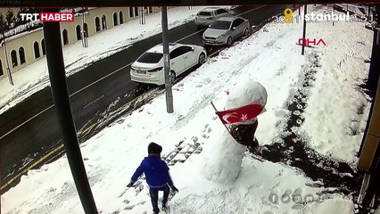 10 yaşındaki Muhammed'in bayrak sevgisi