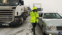 Bursa İzmir karayolu kaza ve tipi sebebiyle trafiğe kapandı
