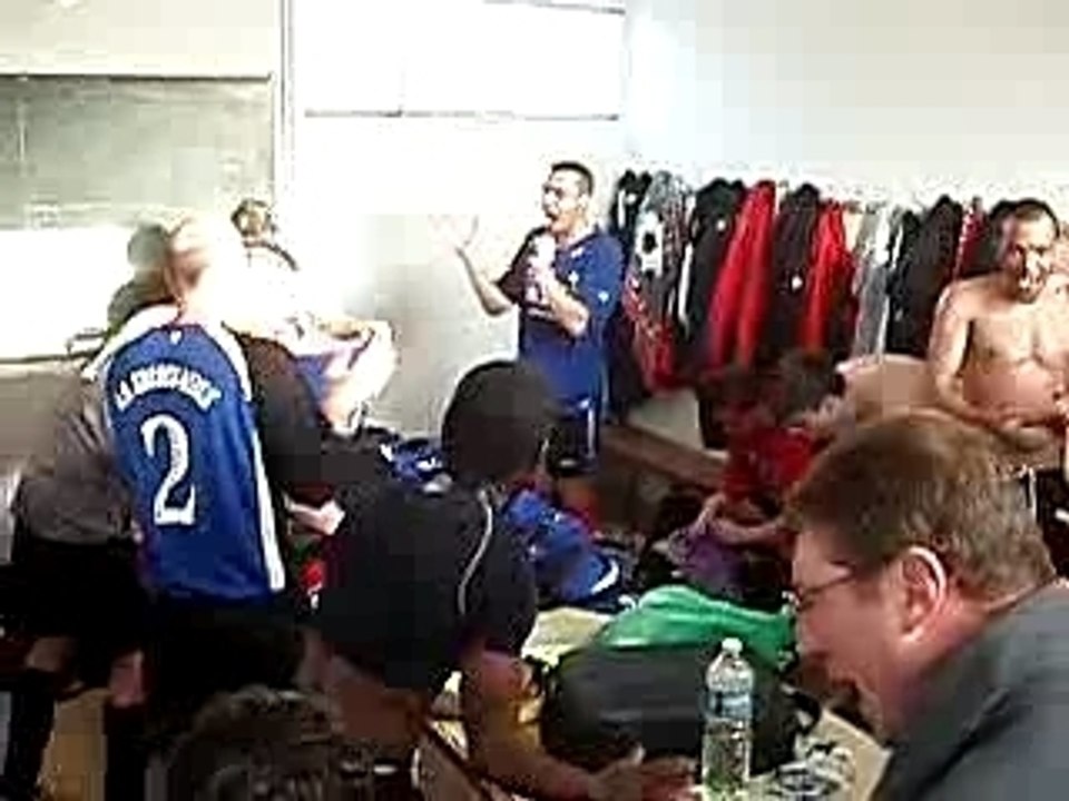 ERCHEU - NESLE championnat vestiaire en joie