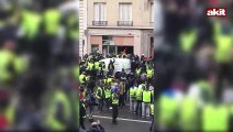 Fransa'daki eylemlerden şok eden görüntüler! Avrupa yanıyor