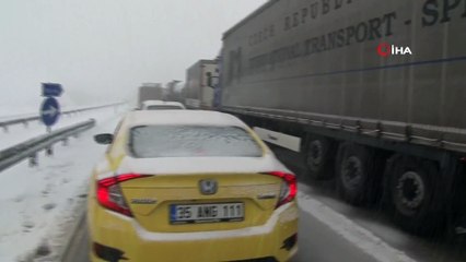 Bursa İzmir karayolu kaza ve tipi sebebiyle trafiğe kapandı